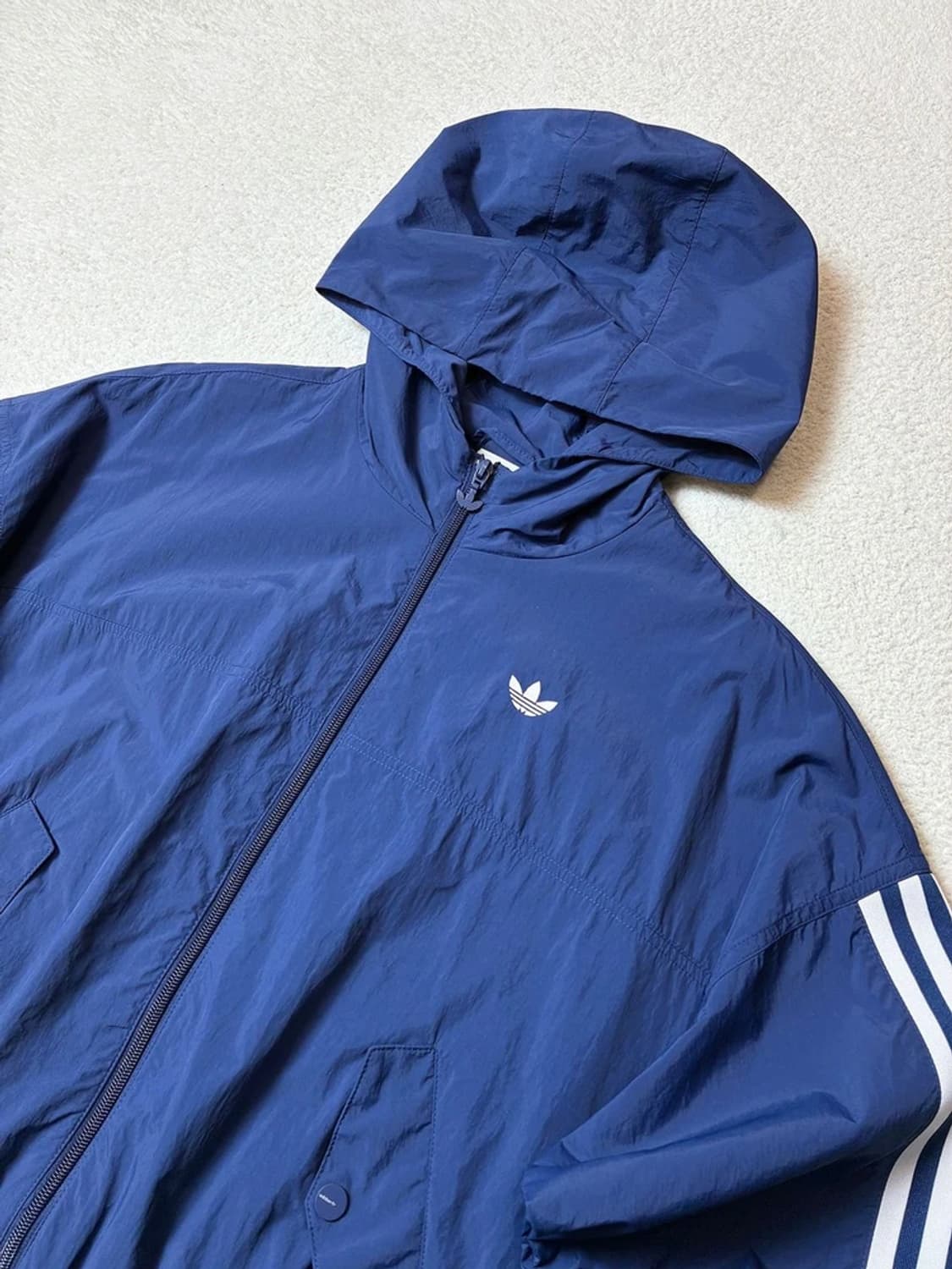 아디다스 크롭 우븐 빅로고 후디 자켓 PN6724 상품이미지6