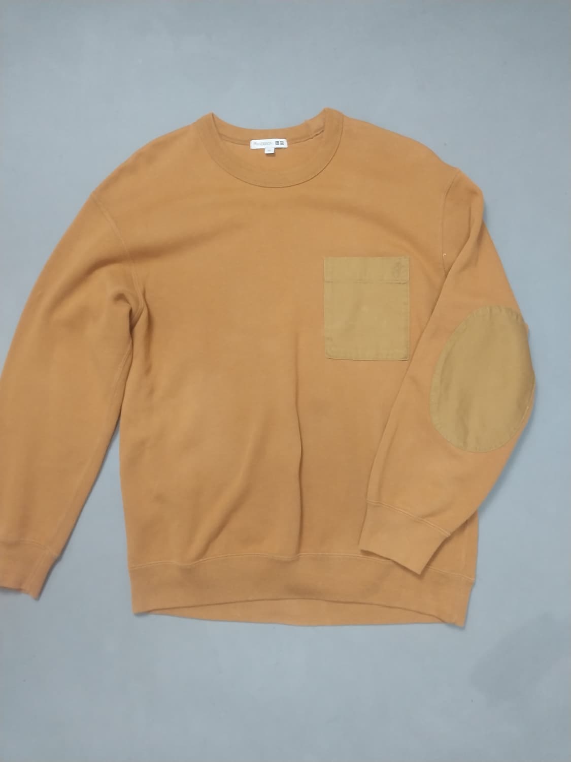 [L] 유니클로 X JW앤더슨 브릭 브라운 맨투맨 콜라보 상품이미지1