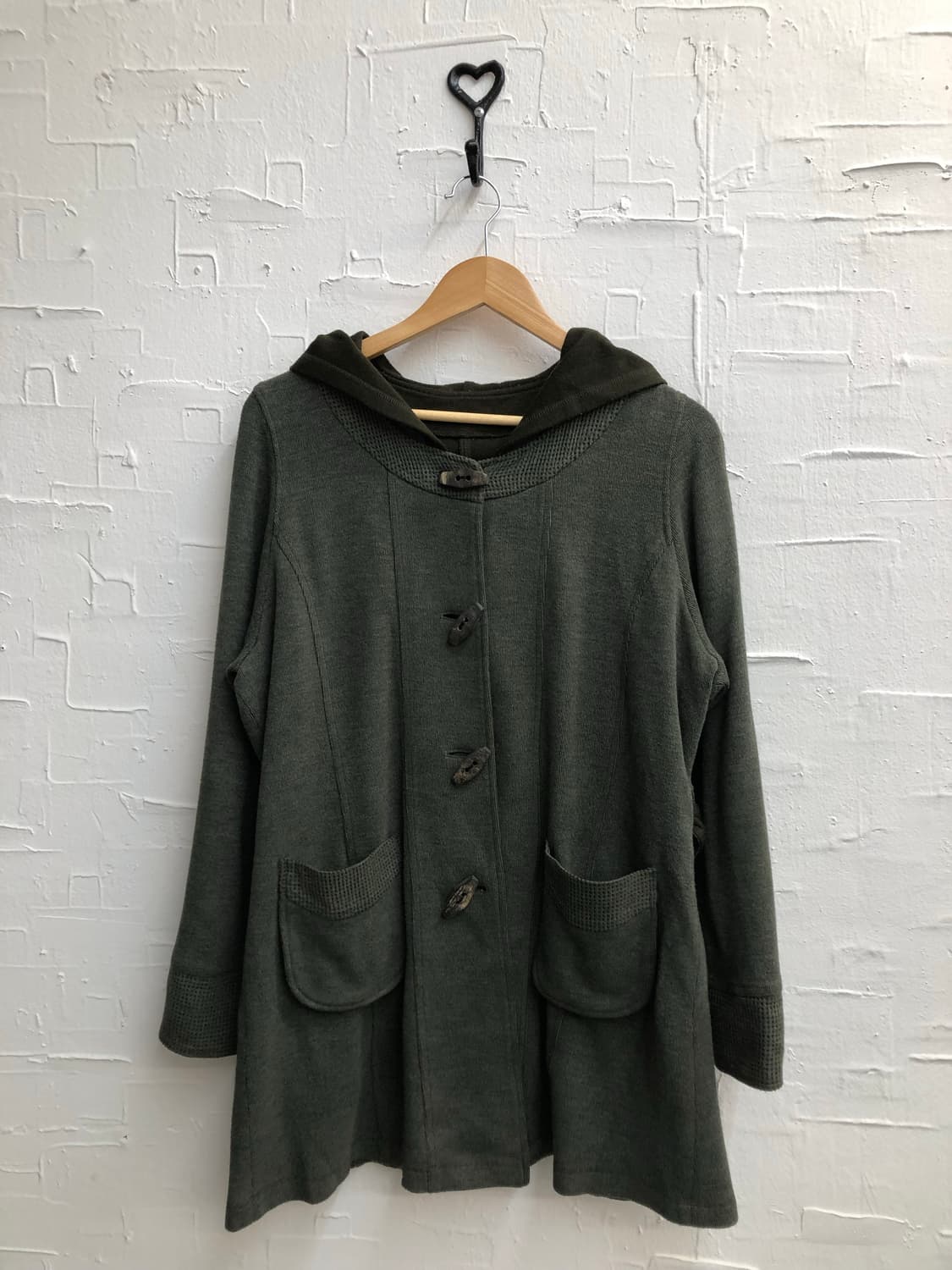 Toggle button lobe cardigan 상품이미지4