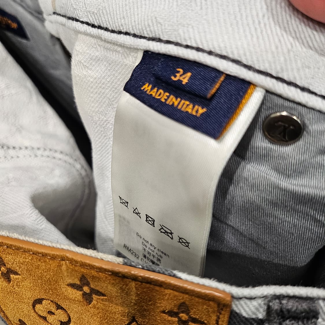 루이비통 슈퍼키드 모노그램 포트레이트 데님팬츠 상품이미지8