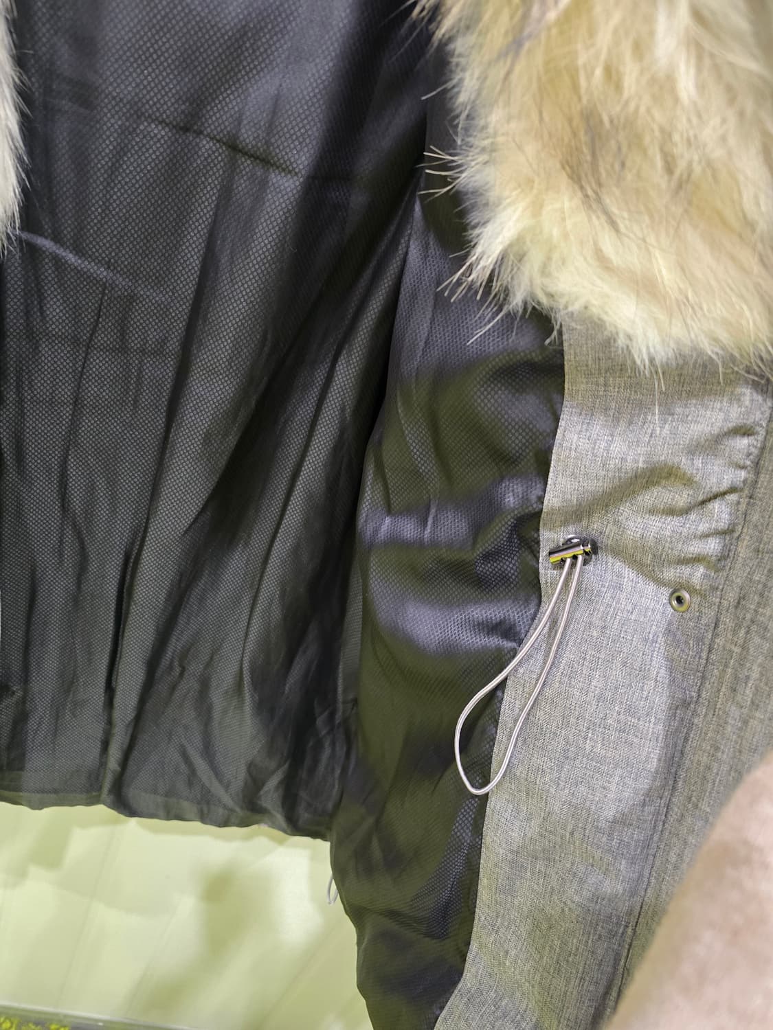 베네통 오리털 패딩 라쿤퍼(66) 상품이미지9