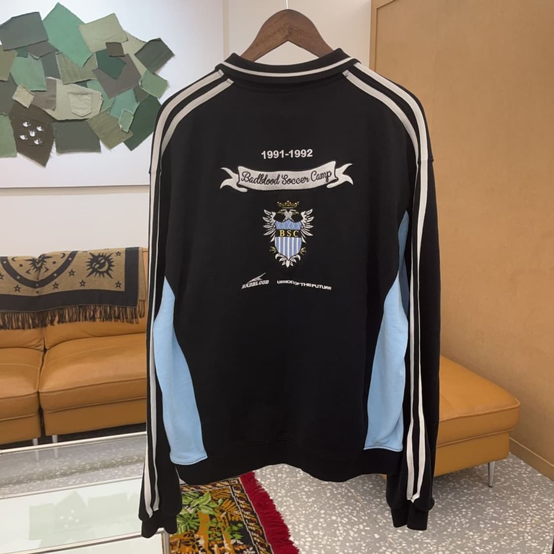 배드블러드 싸커 캠프 패널 블록코어 오버핏 맨투맨 105 C06258 상품이미지3