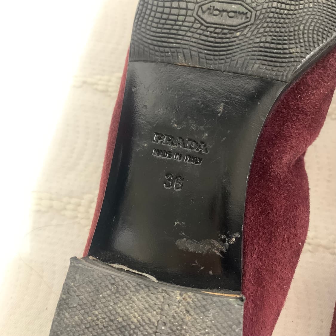 Prada 스웨이드 플랫슈즈 상품이미지8