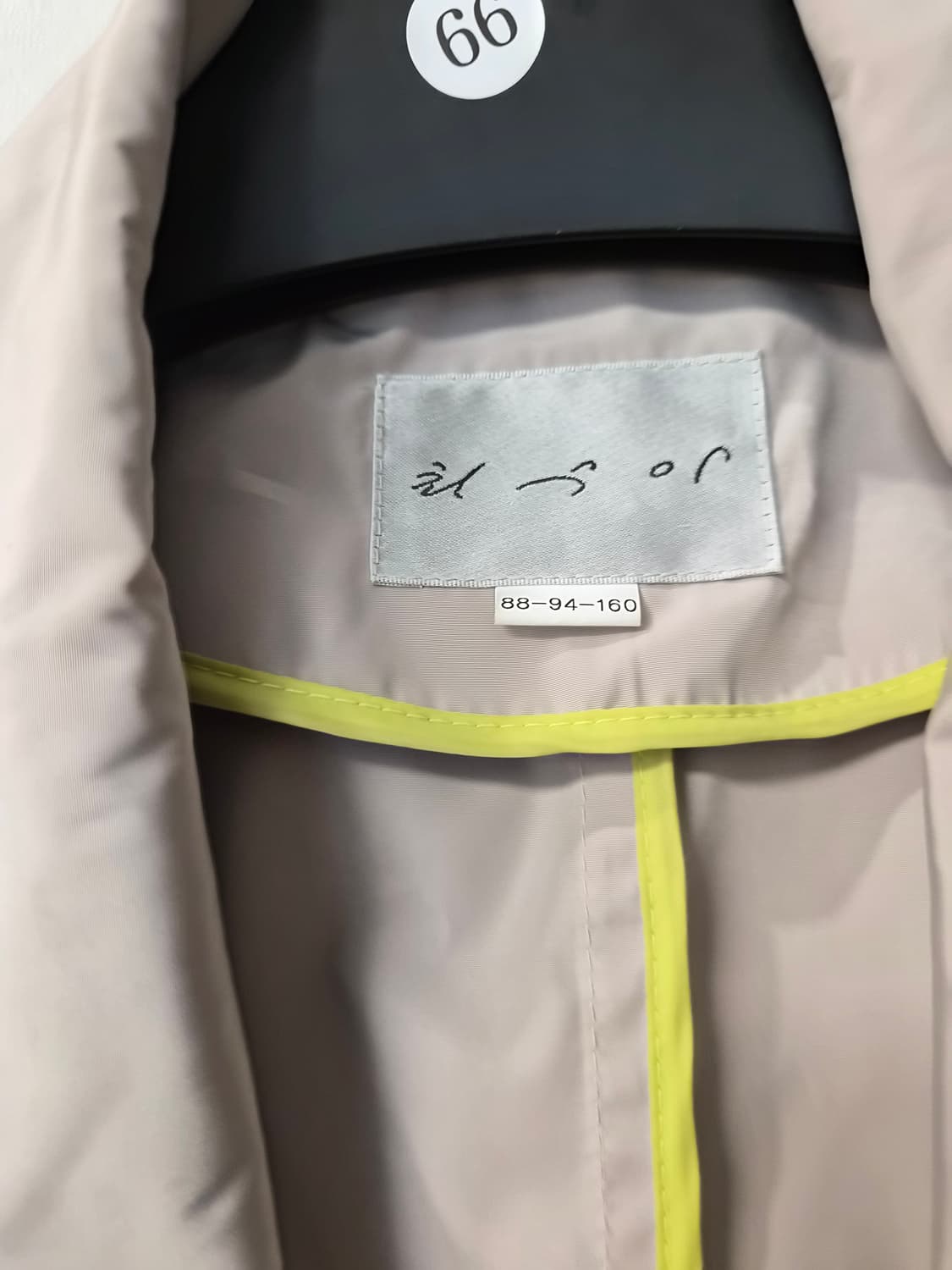 [정품] 디자이너 최수아 배색 케이프 트렌치 코트 상품이미지6