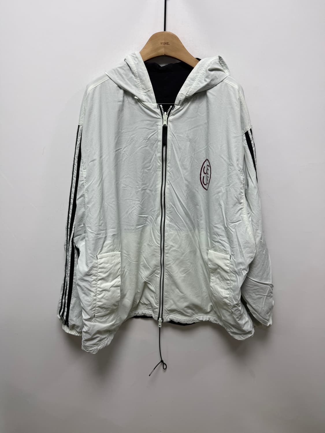 아디다스 x 예스아이씨 SB 리버시블 바람막이 상품이미지3