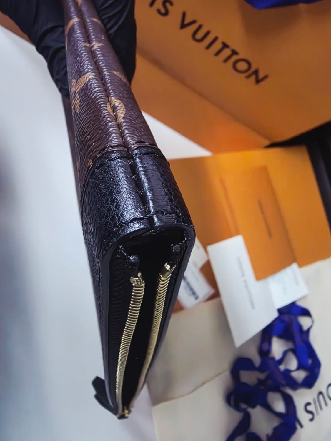 루이비통 데일리 모노그램 파우치백 (영수증 포함 풀구성 상태 최상) 상품이미지7