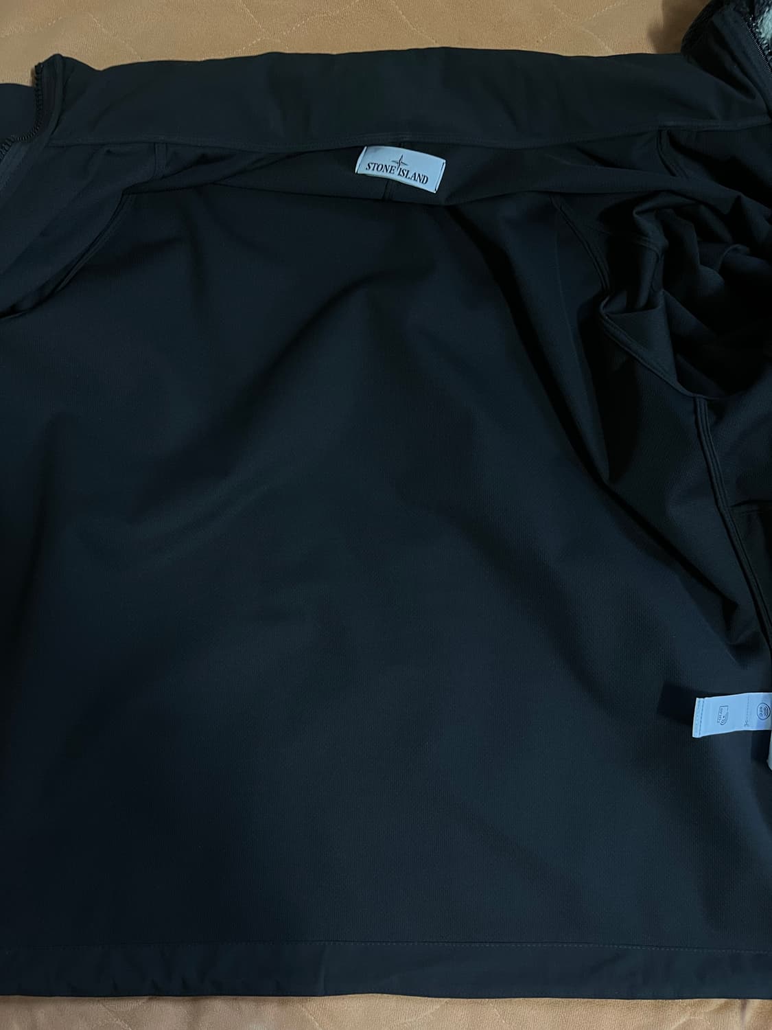 스톤아일랜드 하이넥집업 상품이미지5