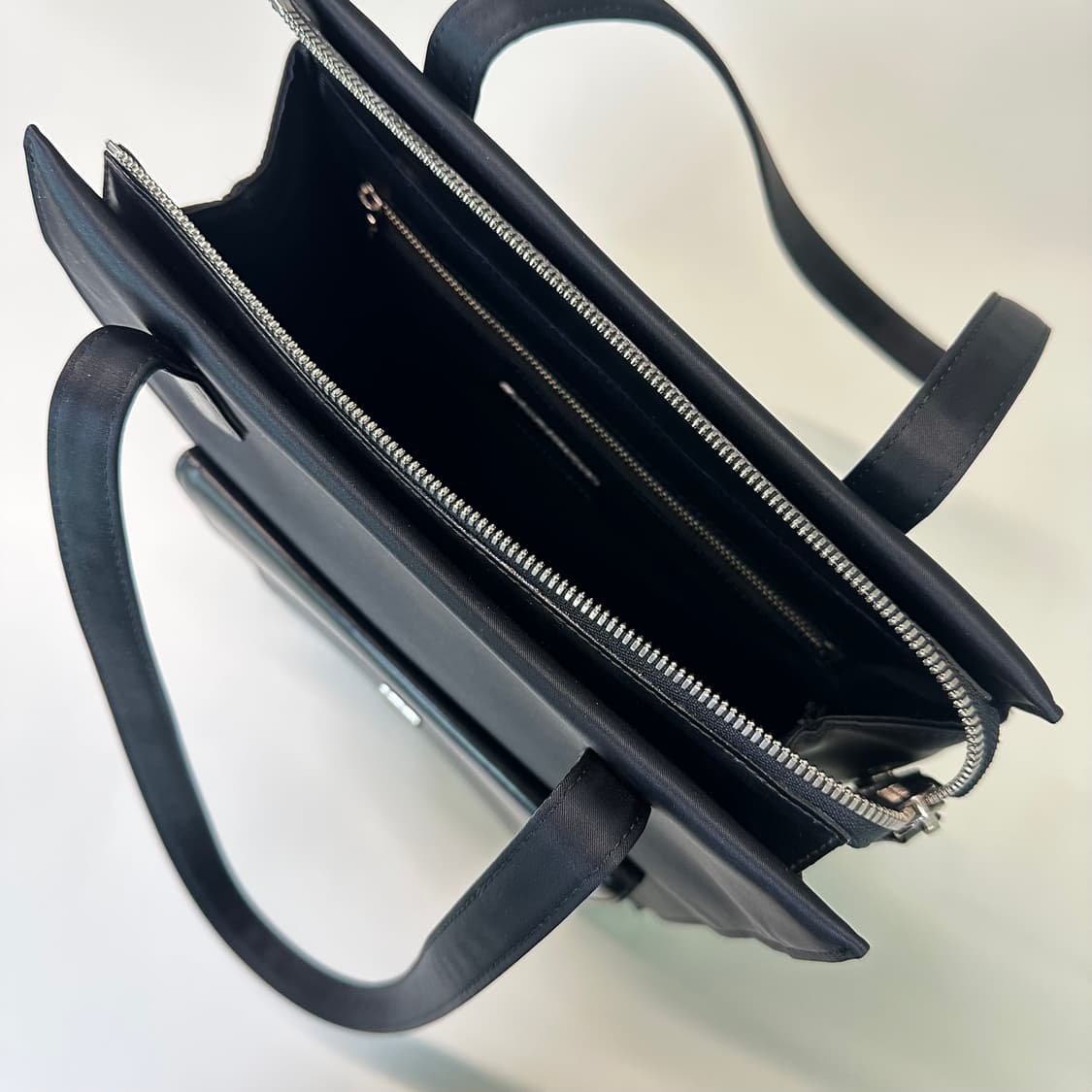 Courreges꾸레쥬 빅숄더백 상품이미지5