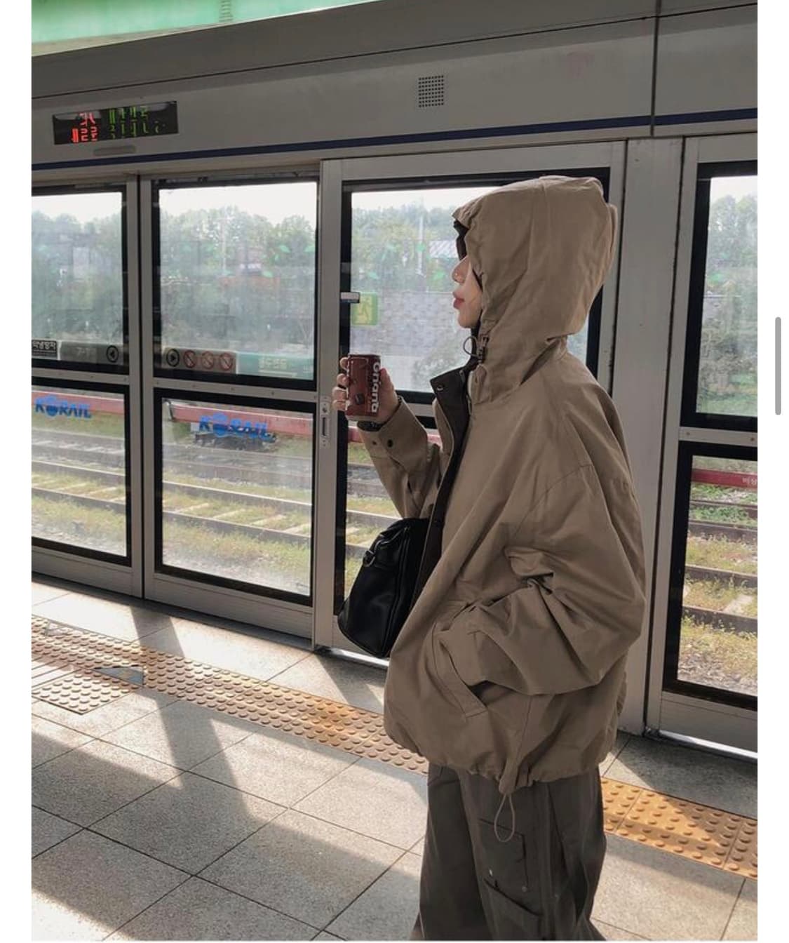 베이지 후드점퍼 상품이미지1