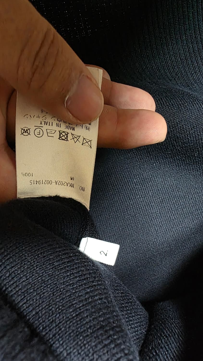 [2,새상품급]톰브라운 밀라노스티치 금장 니트 상품이미지7