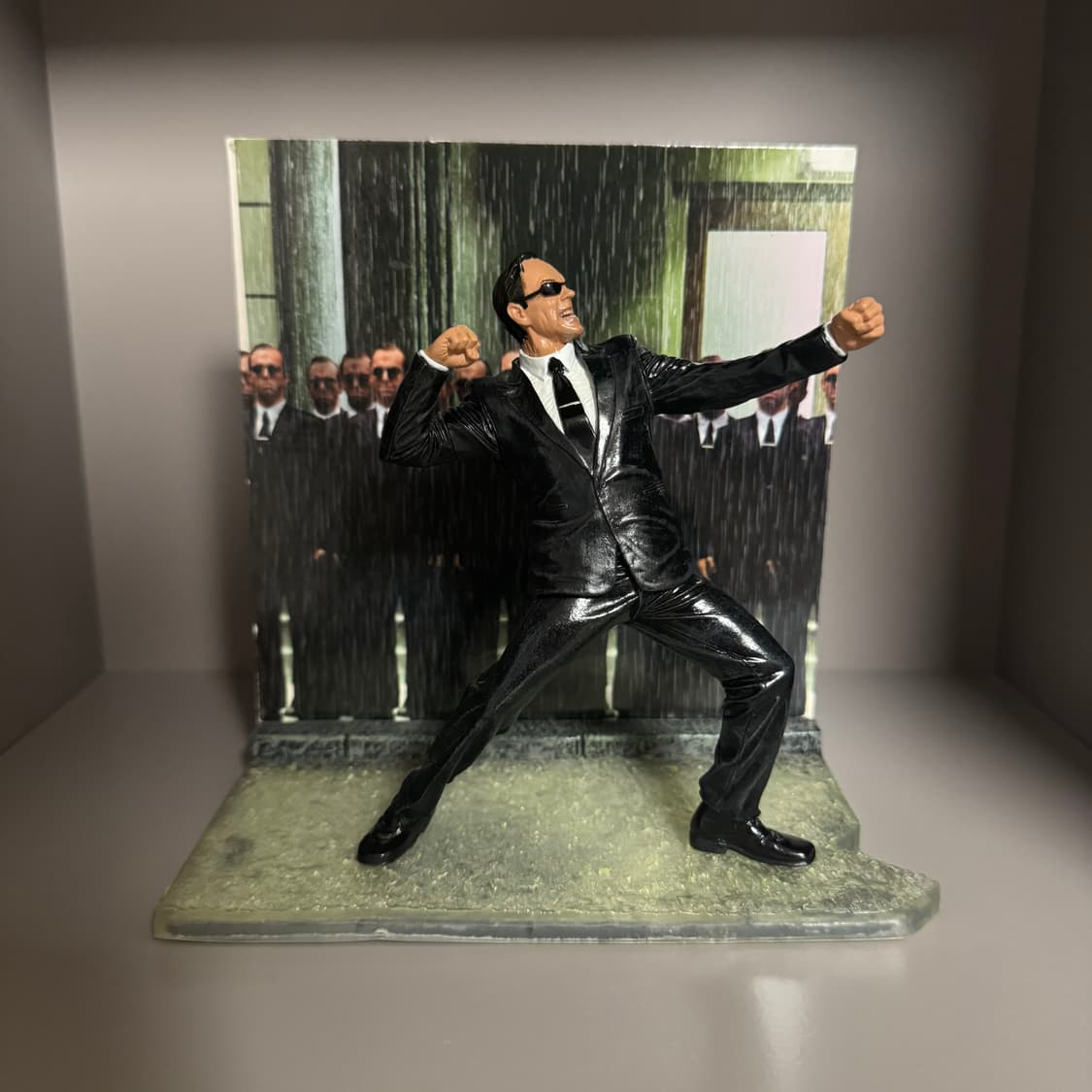 맥팔레인 매트릭스 에이전트 스미스 피규어 상품이미지1