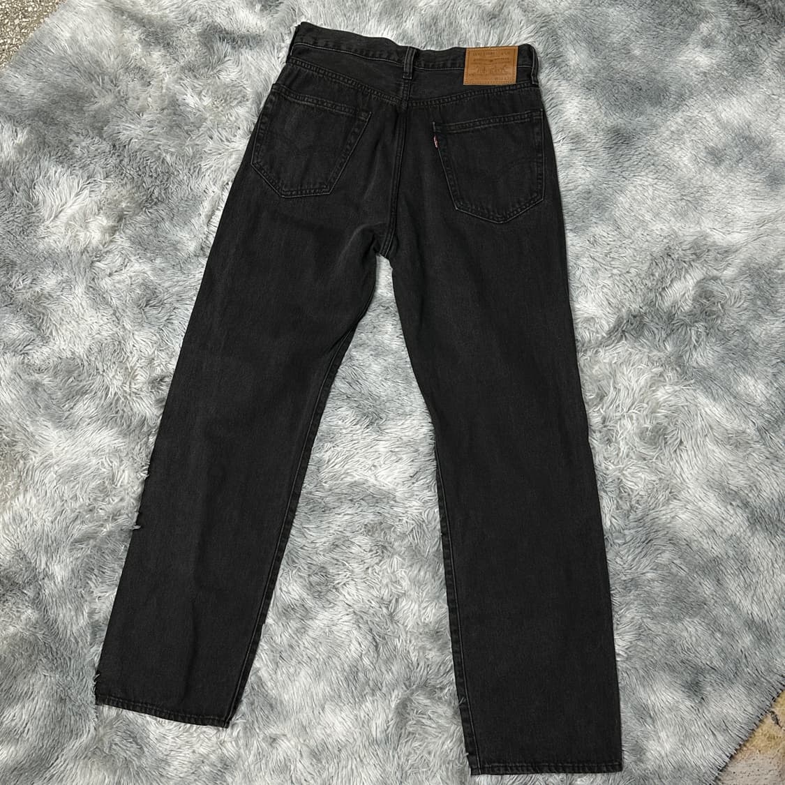 리바이스 신형 흑청 데님팬츠  상품이미지3