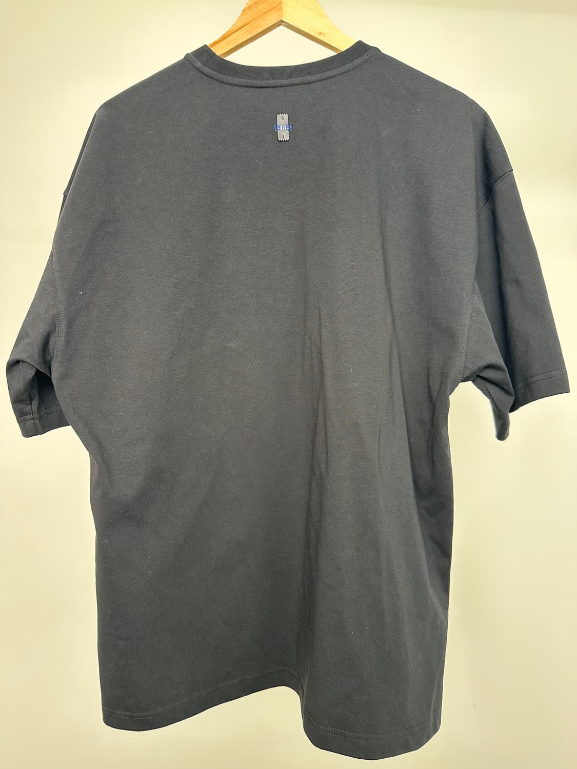 아더에러 프레스 애플 티셔츠 프로덕트 XL  상품이미지2