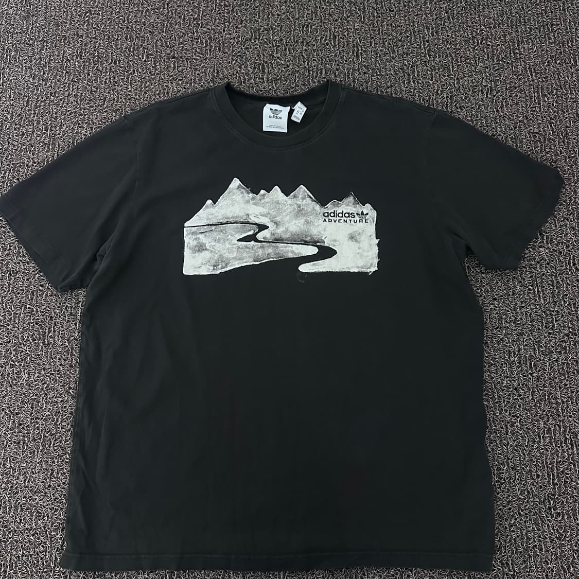 아디다스 그래픽 반팔티셔츠 블랙 2XL 상품이미지1