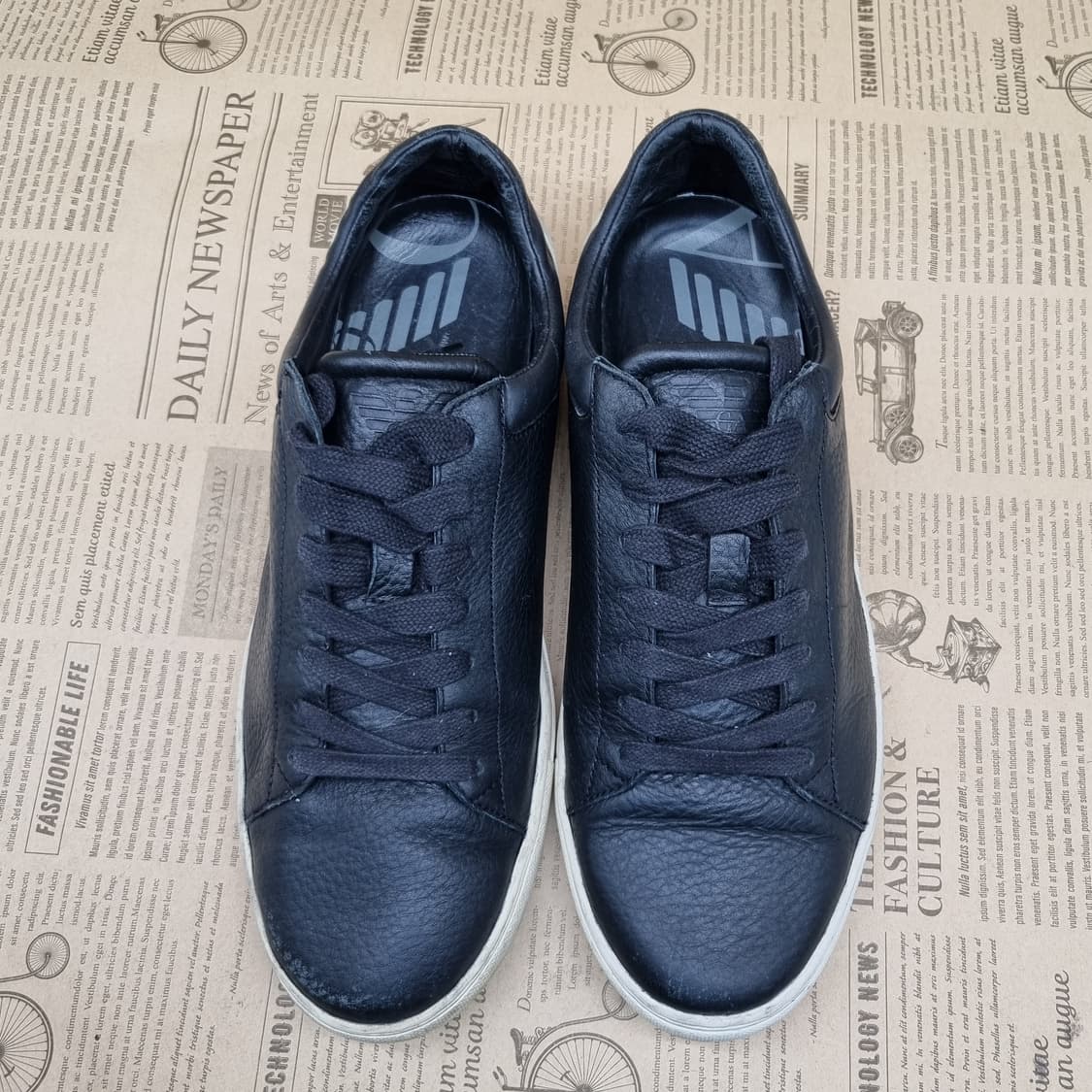 엠포리오아르마니 남성가죽스니커즈 8 270 상품이미지2