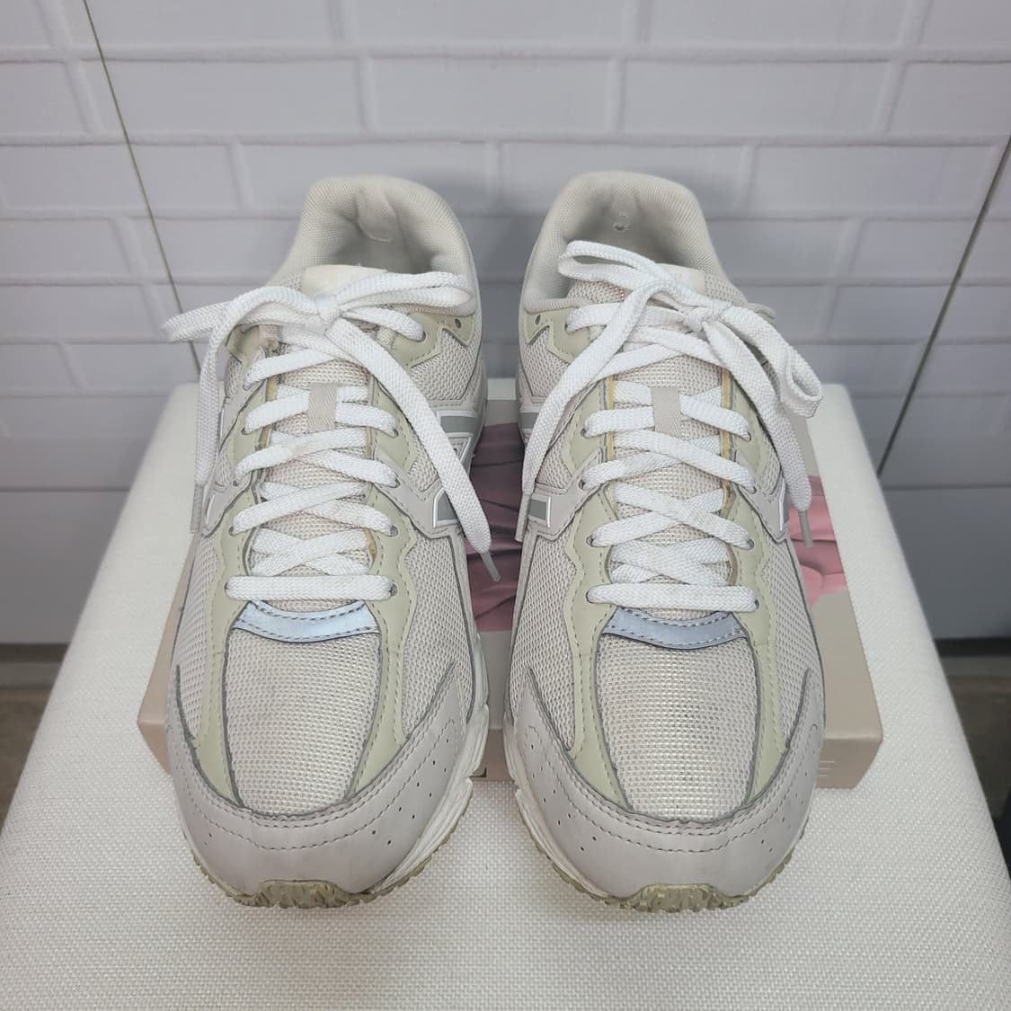 뉴발란스 480V5 쿠션 베이지 스니커즈 운동화 런닝화 270사이즈 상품이미지4