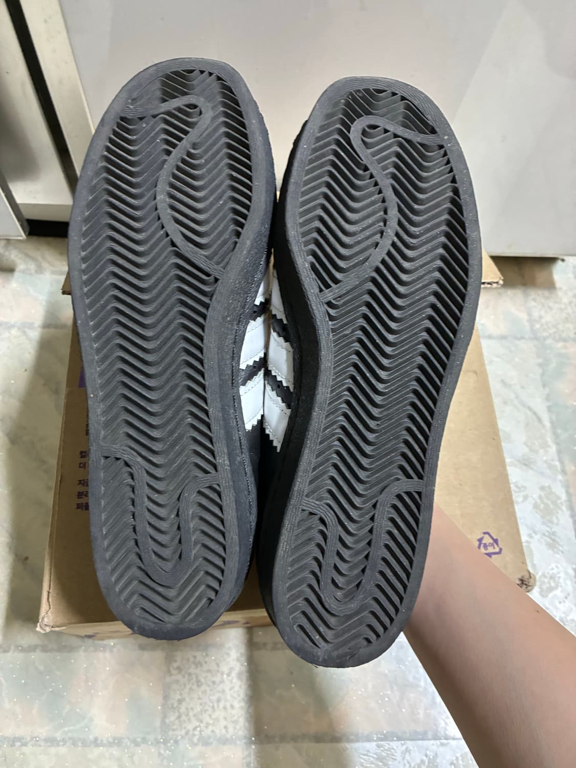 아디다스 슈퍼스타 80s enlarged stripes 상품이미지4