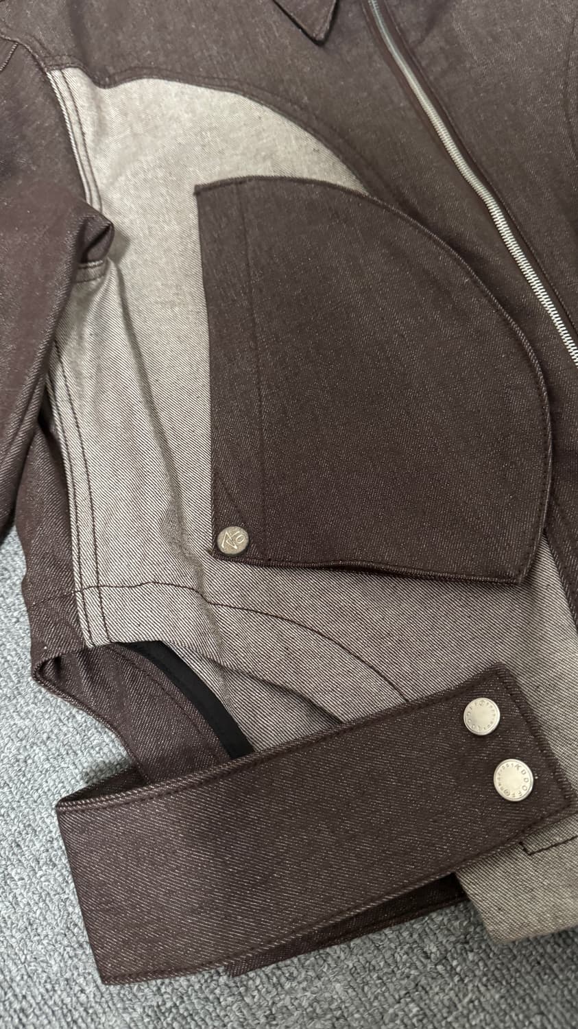 [M] 애드오프 사이드 탭 데님 자켓 브라운 상품이미지3