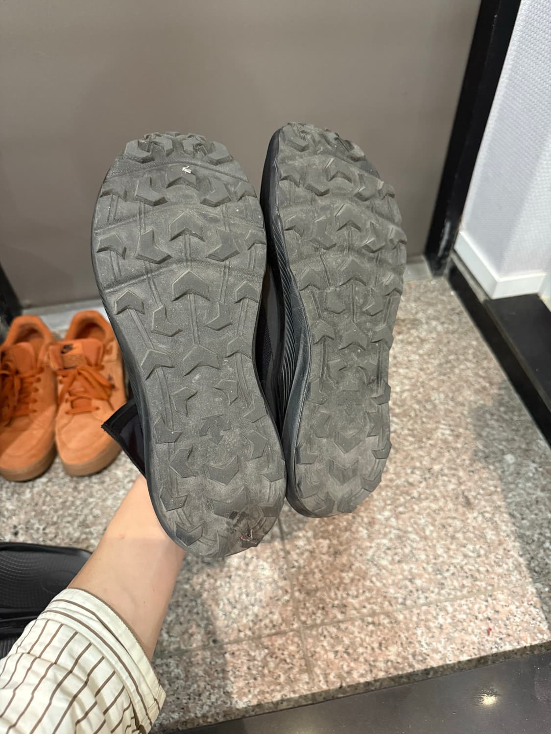 데상트 x 유스 시프트 트레일 상품이미지5