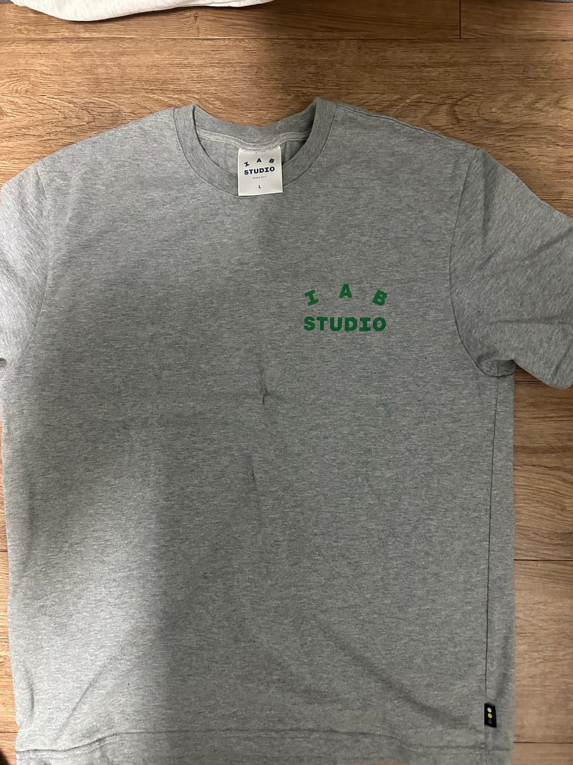 아이앱 스튜디오 그레이 그린 반팔 L 상품이미지1