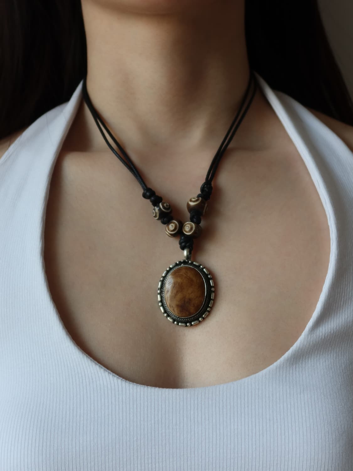 wood oval necklace 상품이미지1