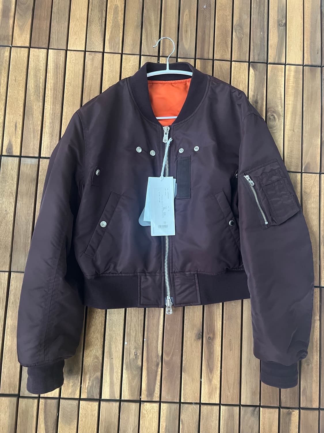 솔로이스트 크롭 봄버자켓 마룬 상품이미지1