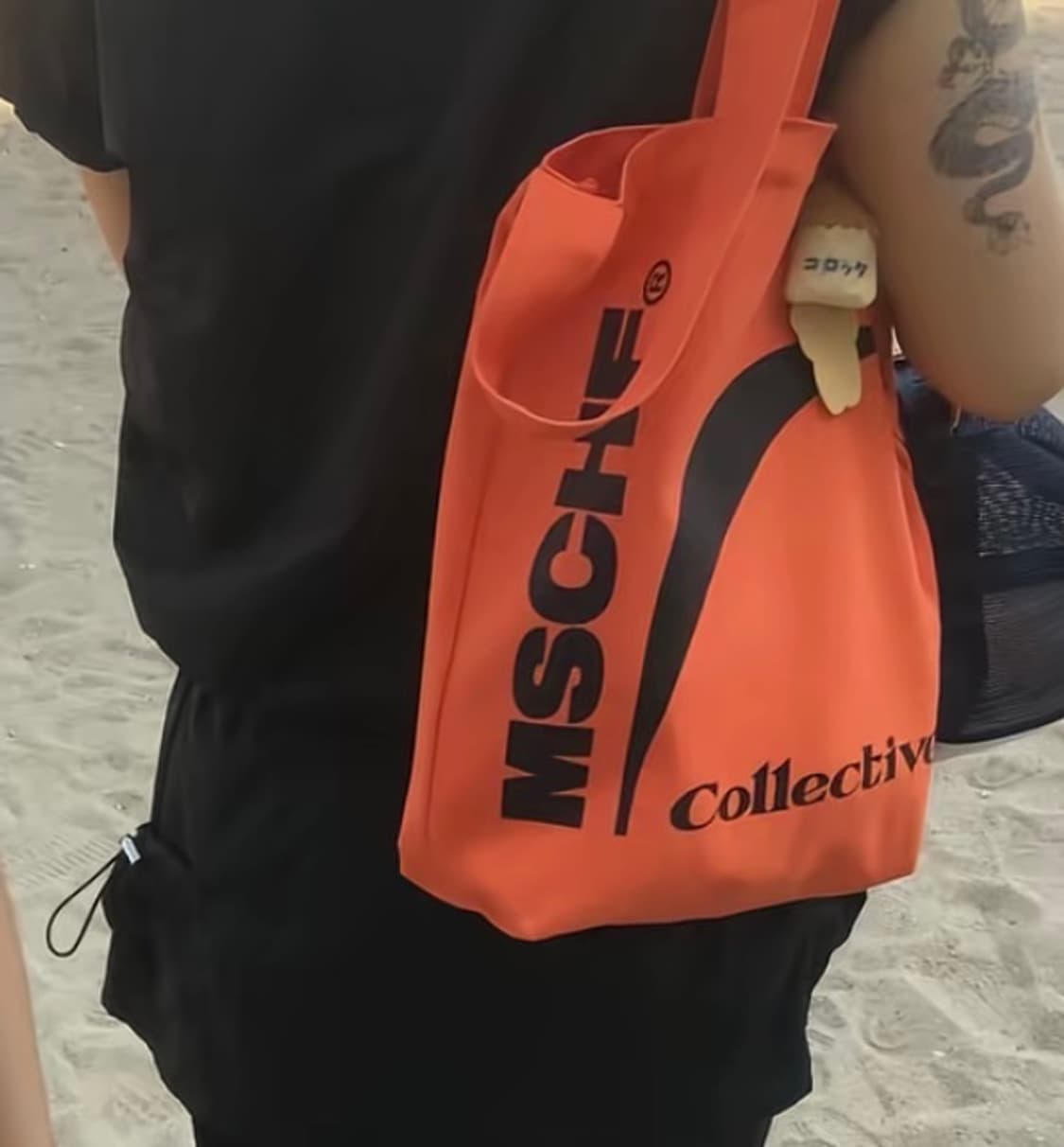 미스치프 크로스백 상품이미지2