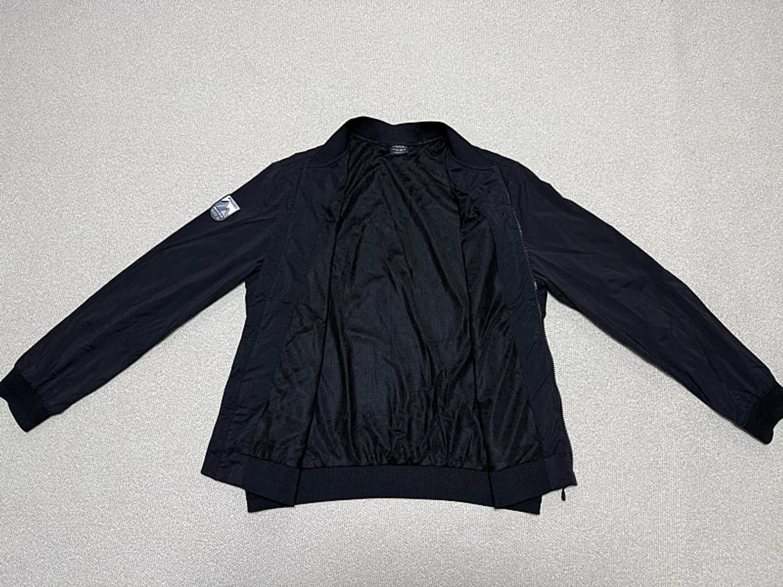 디스커버리 경량자켓 남성용 105사이즈ㅐ 상품이미지2