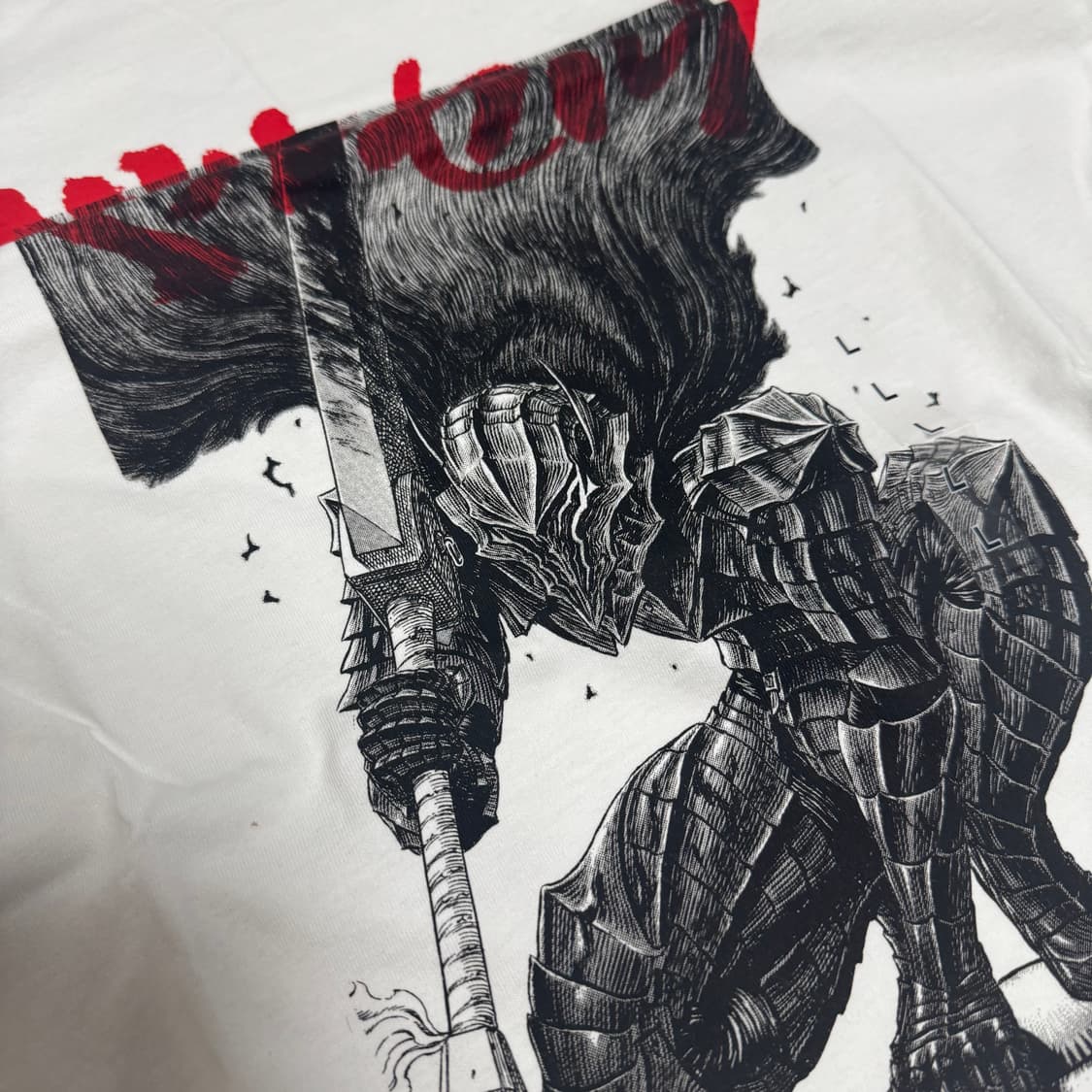 (새상품)유니클로 베르세르크 반팔 화이트 블랙 m,l가츠,그리피스,페무토 상품이미지3