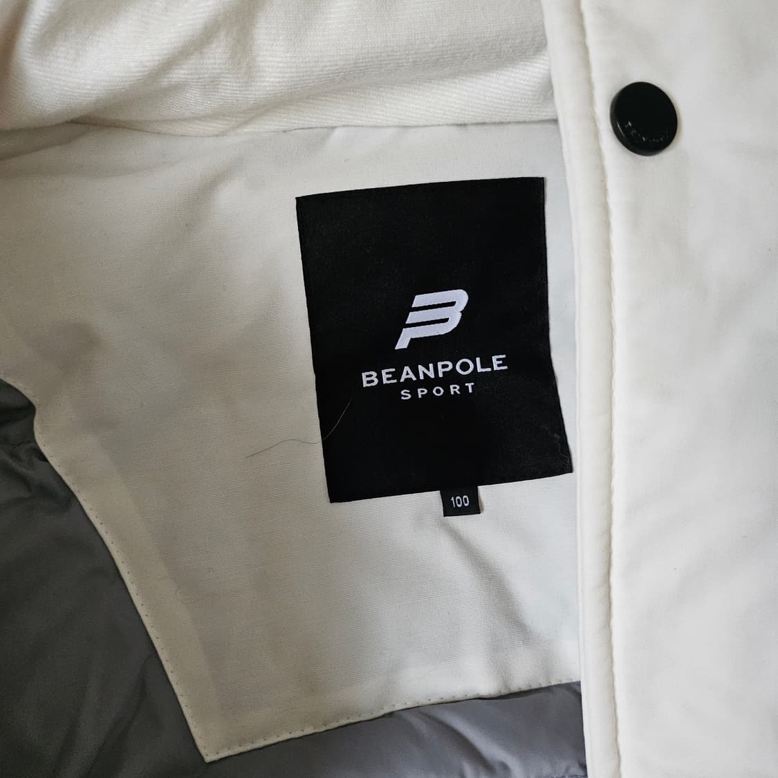 빈폴스포츠 화이트 100 롱패딩 팝니다 상품이미지2