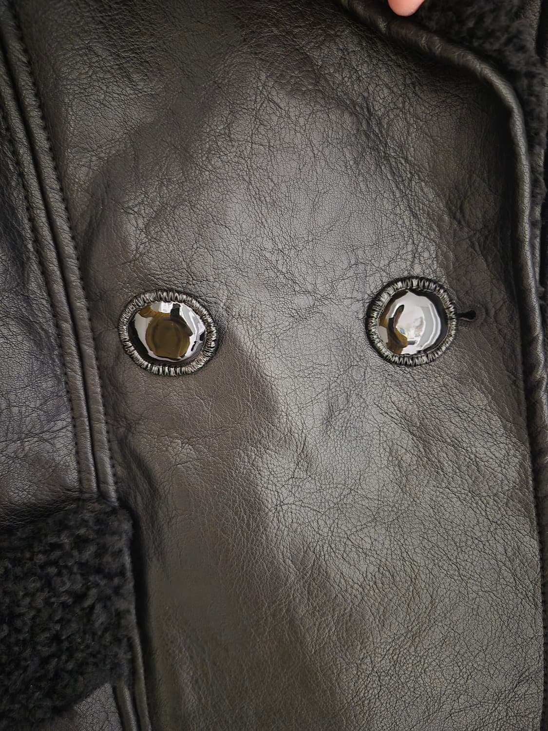 줄로그 에코무스탕 블랙 상품이미지5