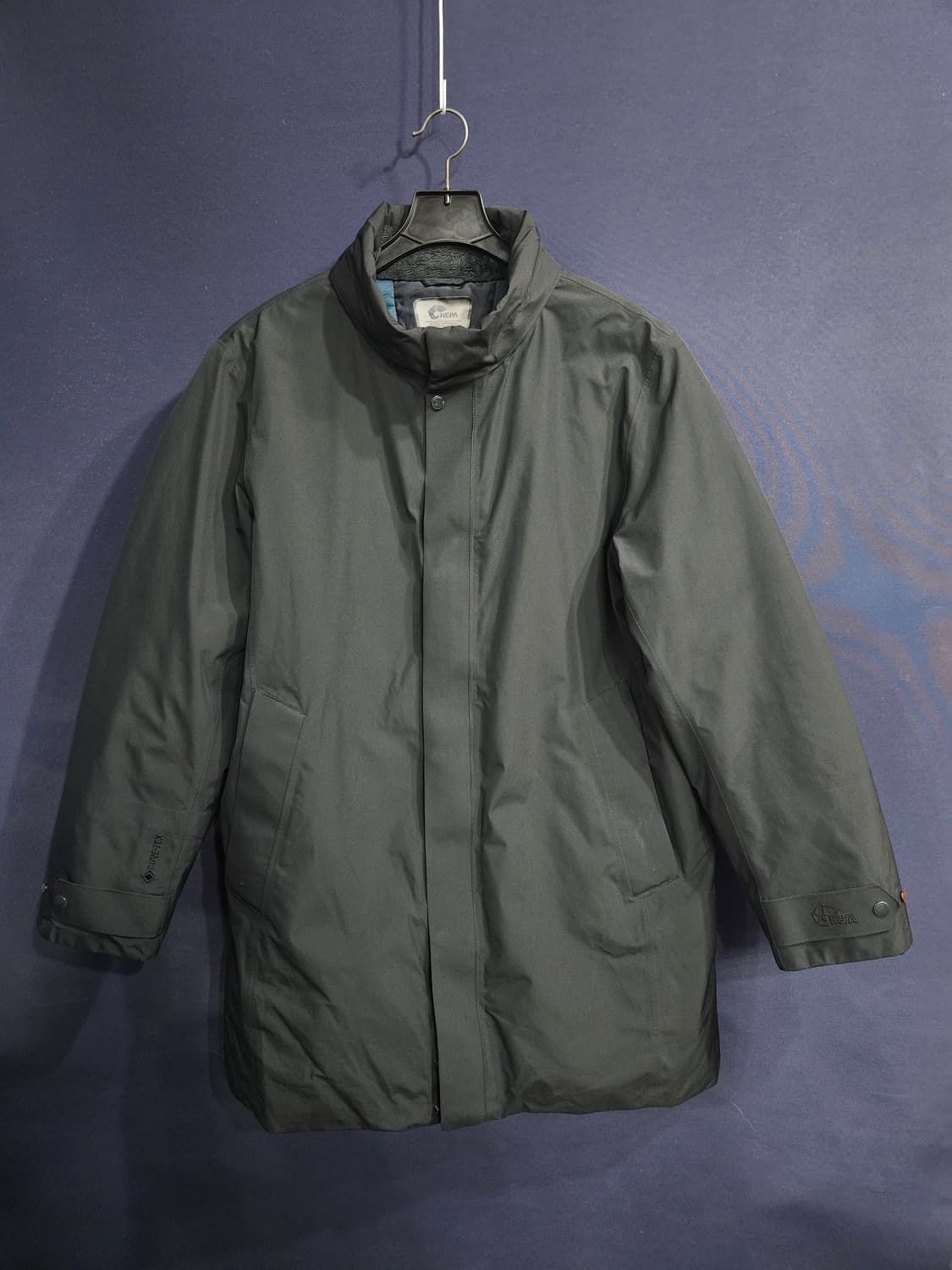 네파 고어텍스 다크그린 남성 110 구스다운 패딩  상품이미지1