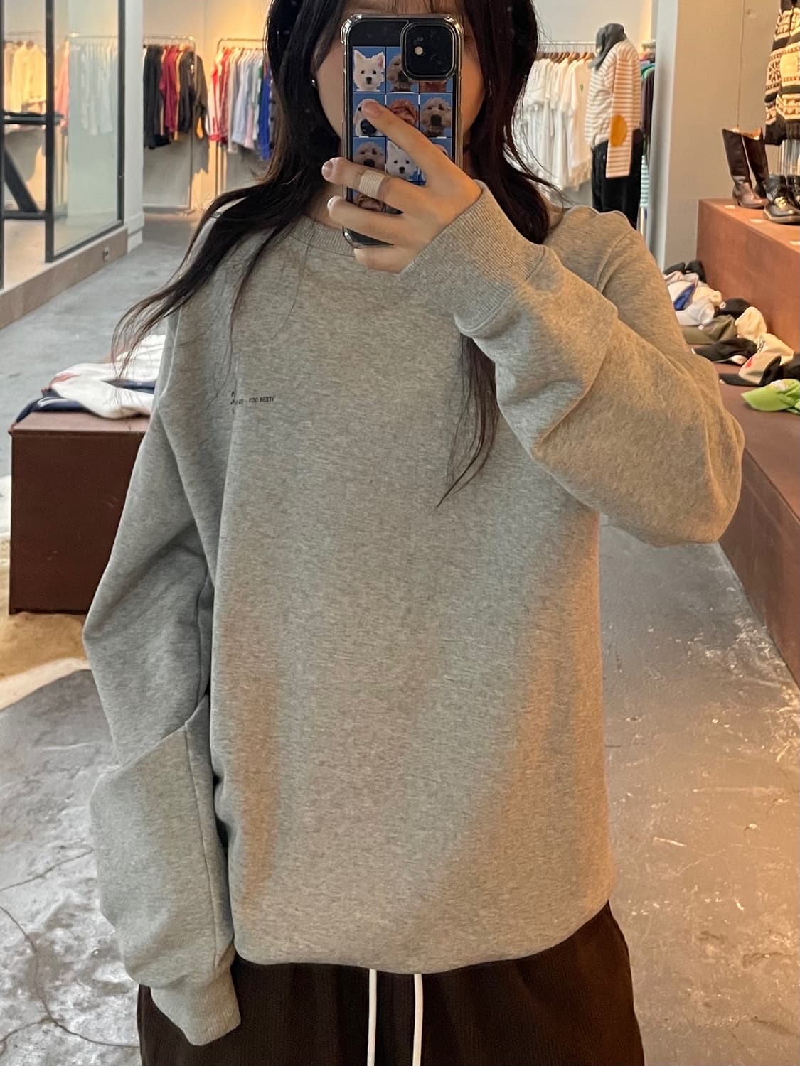 아페쎄 스몰로고 맨투맨 H145 상품이미지1