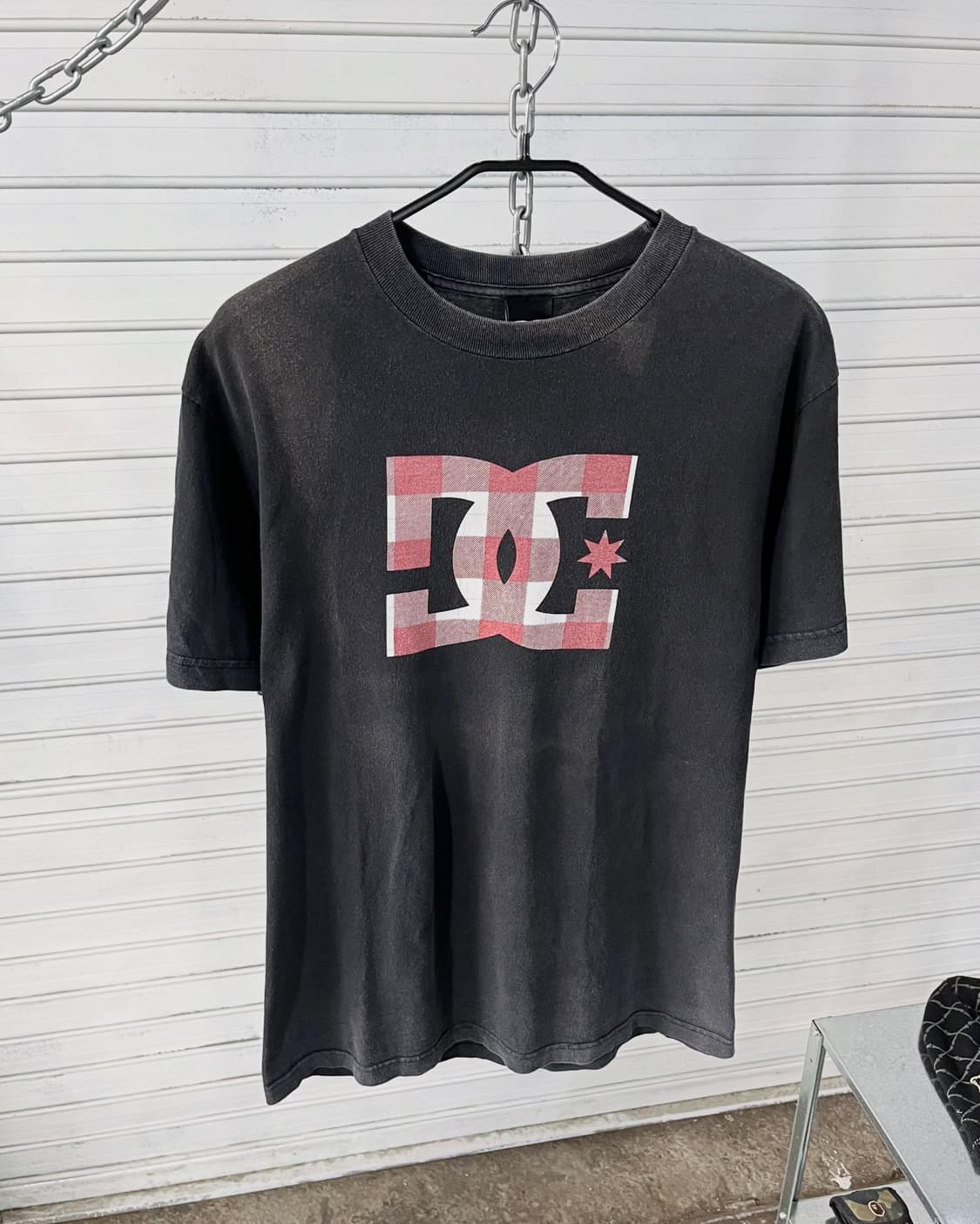 2000s DC SHOES faded tee 상품이미지1
