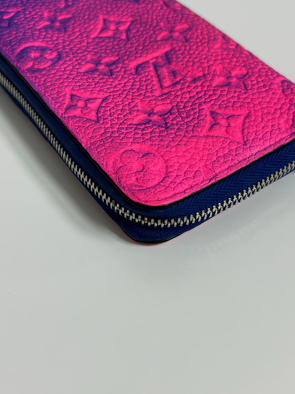 [정품] 루이비통 토뤼옹 한정판 지퍼 장지갑 상품이미지6