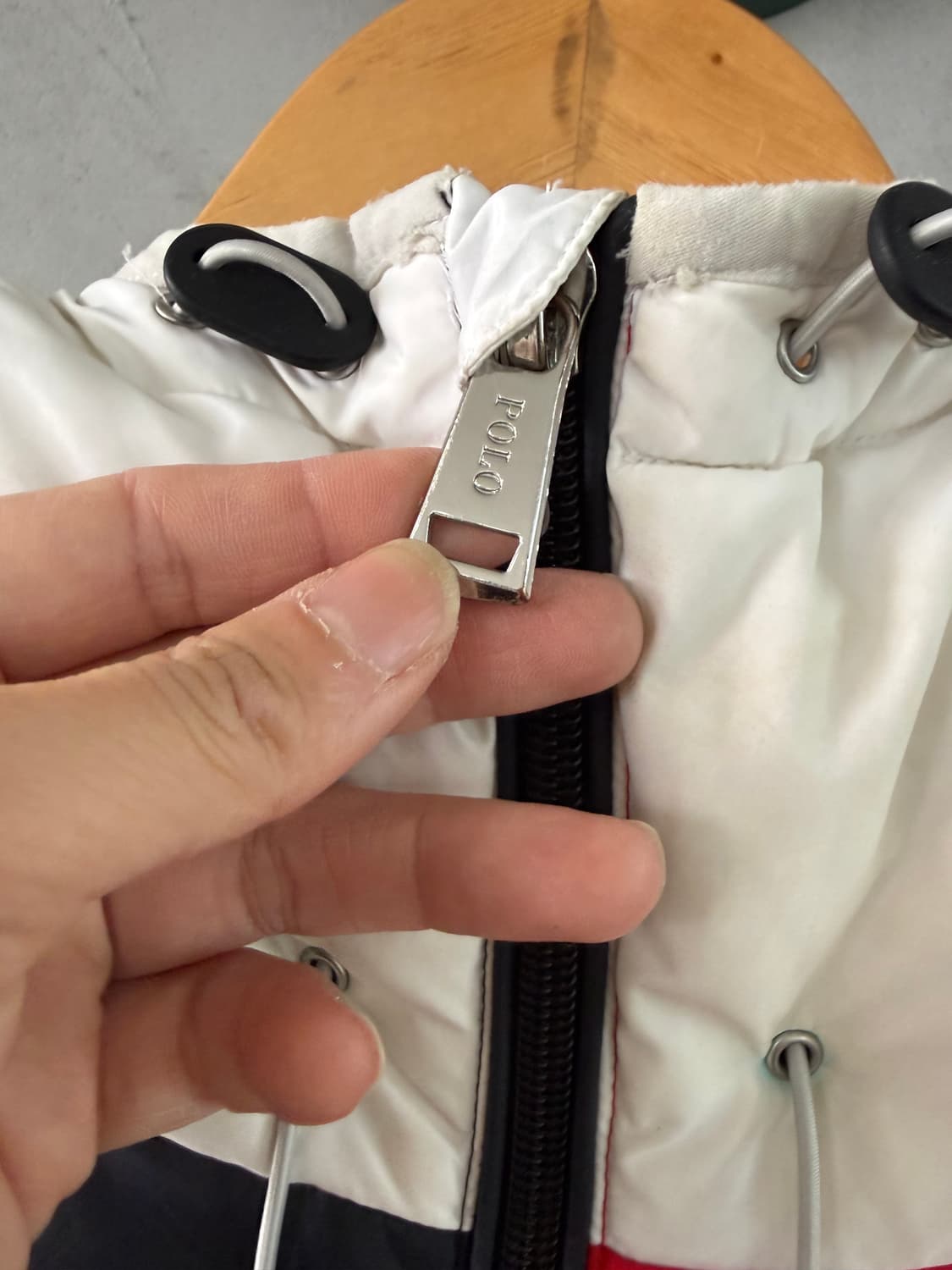 폴로 랄프로렌 스타디움 다운 패딩 판매합니다.
M[실측105~110] 상품이미지5