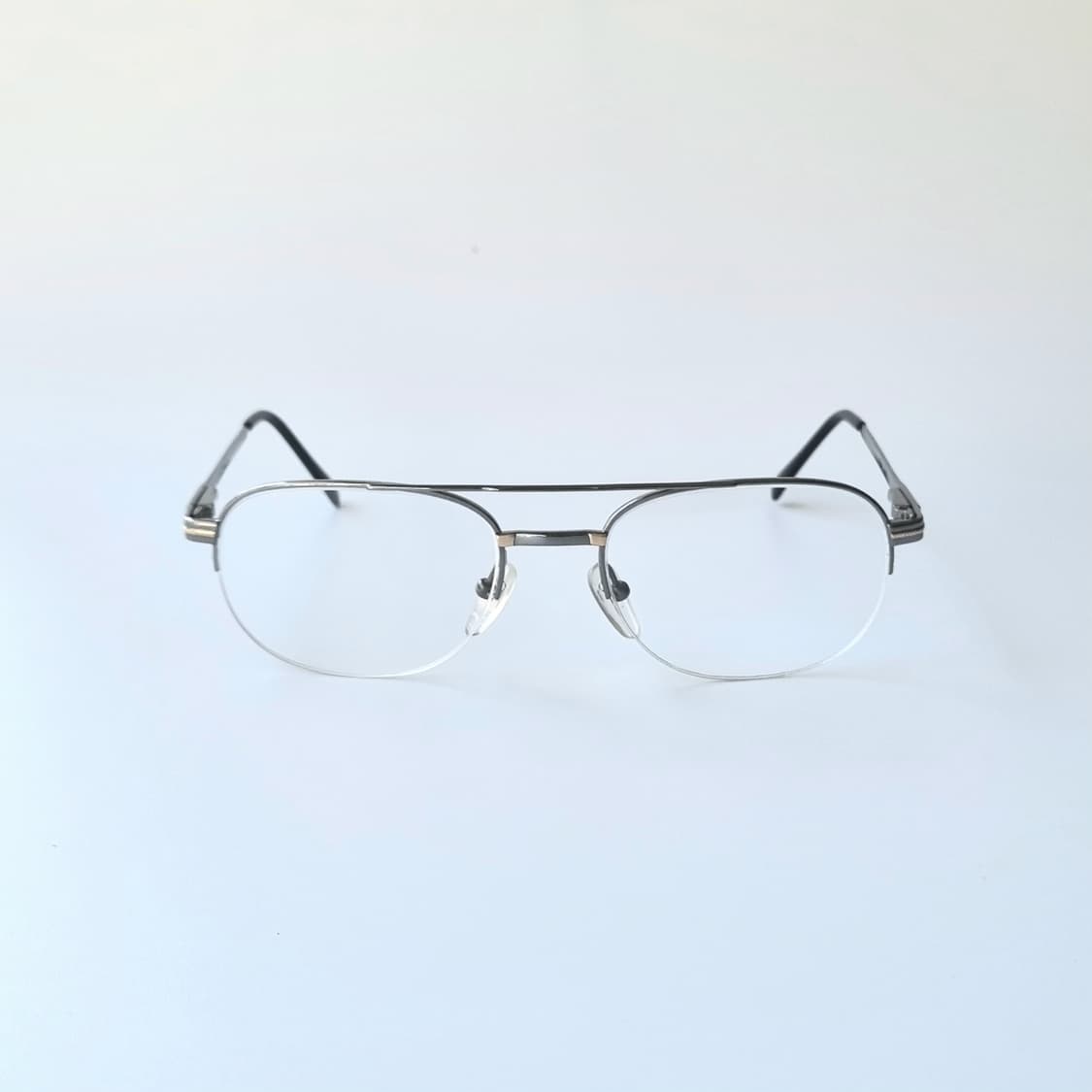 데드스탁 레트로와 모던함이 섞인 투브릿지 반무테 안경 485 상품이미지2
