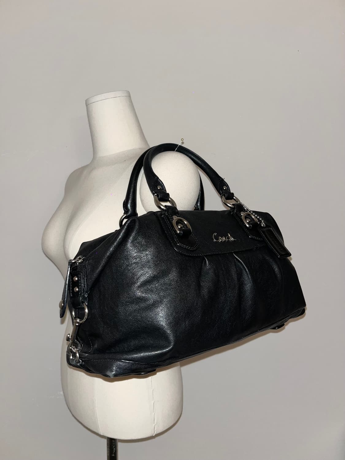 📦Coach allblack shoulder bag 상품이미지4