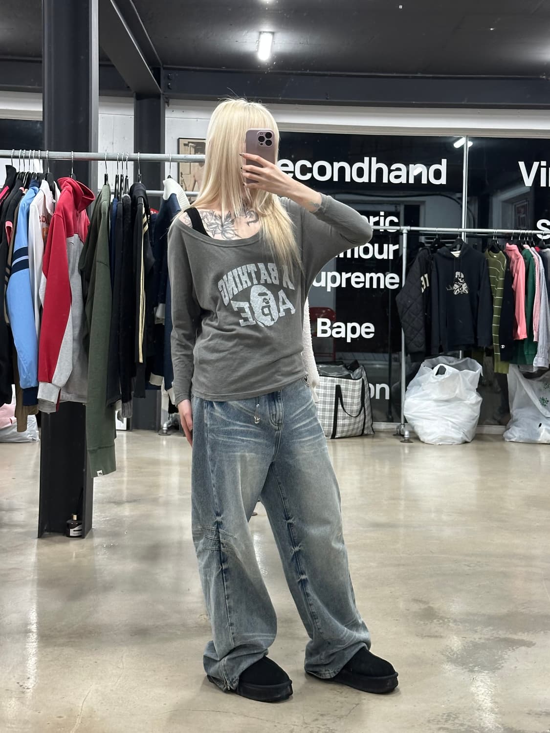 베이프 카키 원숄더 U넥 사루 프린팅 긴발 슬리브 상품이미지3