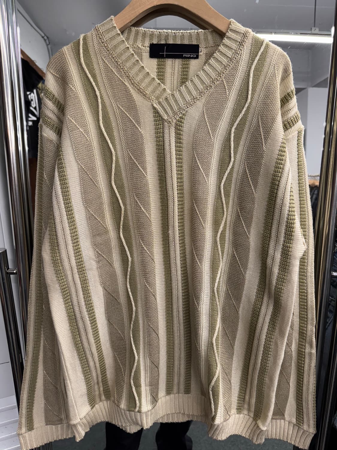 japanese vintage 브이넥 케이블 니트 상품이미지1