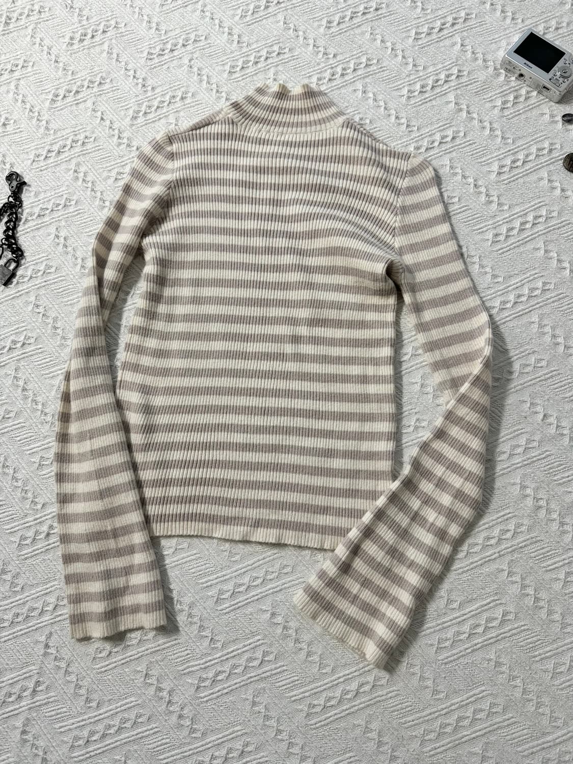 울 혼방 세미 페플럼 슬리브 하이 넥 니트 상품이미지9