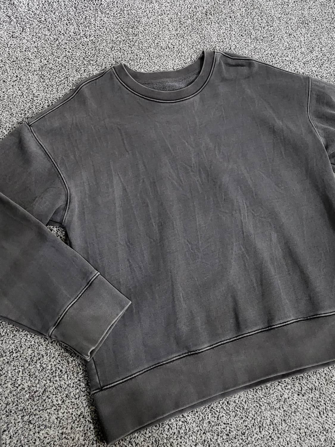 어텐션로우 피그먼트 맨투맨 상품이미지1