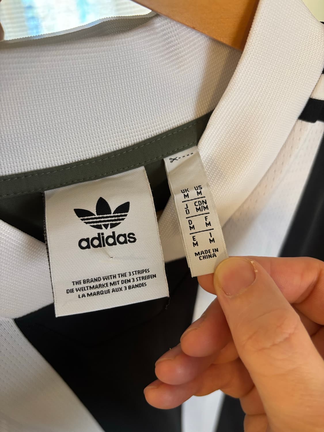 아디다스 b사이드 스트라이프 긴팔티셔츠 상품이미지3