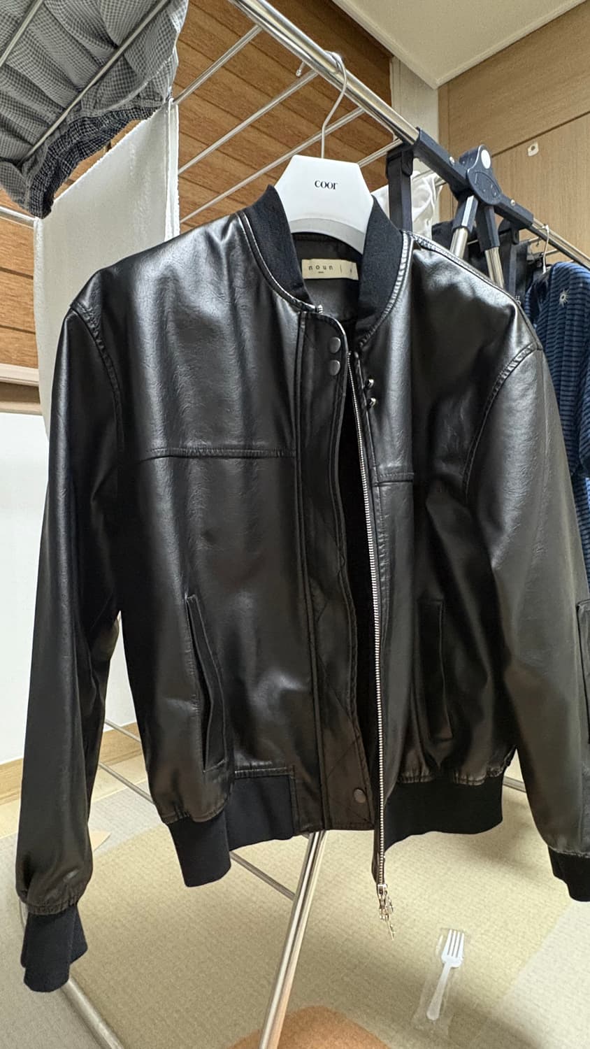 26년 3월 구매 노운 pleather blouson(black) 상품이미지5