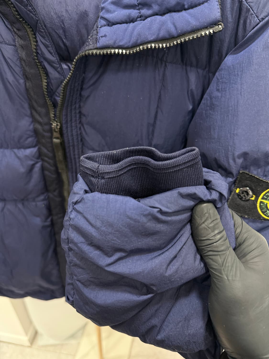 스톤아일랜드 크링클랩스 패딩 M사이즈 상품이미지7