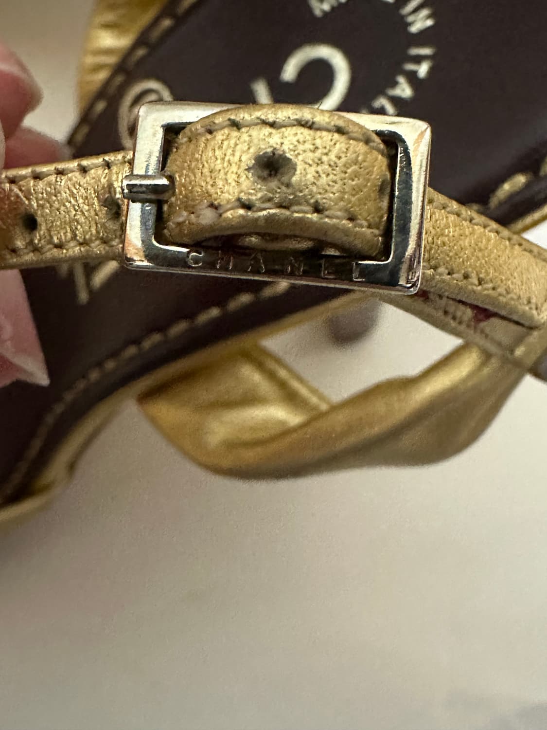 샤넬 골드 샌들 (정품)(희귀,갸루)(20일전에 구매시 할인해드려요) 상품이미지3