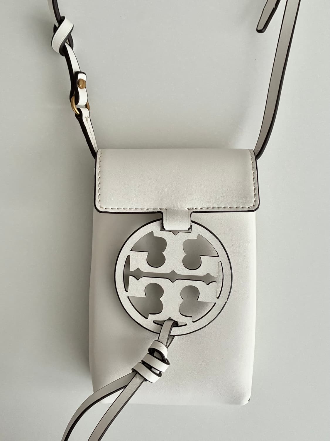 토리버치 밀러 폰 크로스바디 백 아이보리 상품이미지3