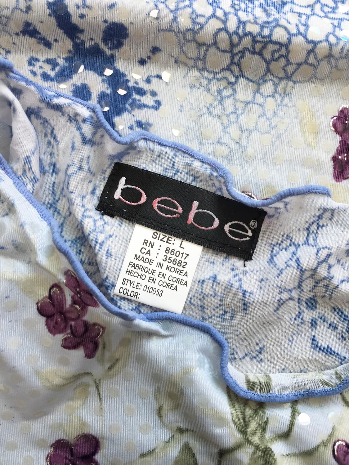 Bebe Sheer Sequin Floral Tank Top 상품이미지5