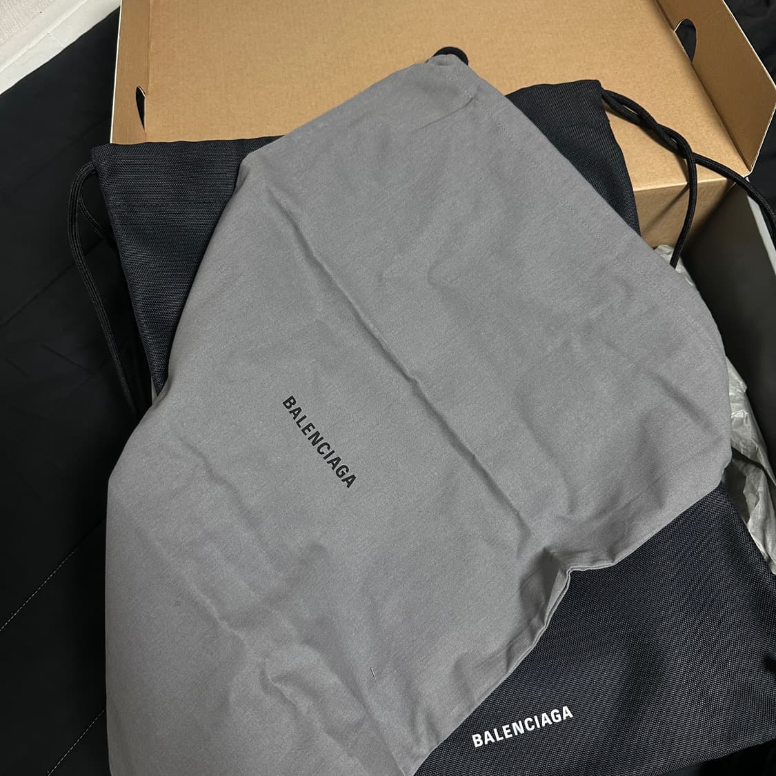 발렌시아가 TYREX 스니커즈 블랙 풀박스 40(260) 상품이미지7