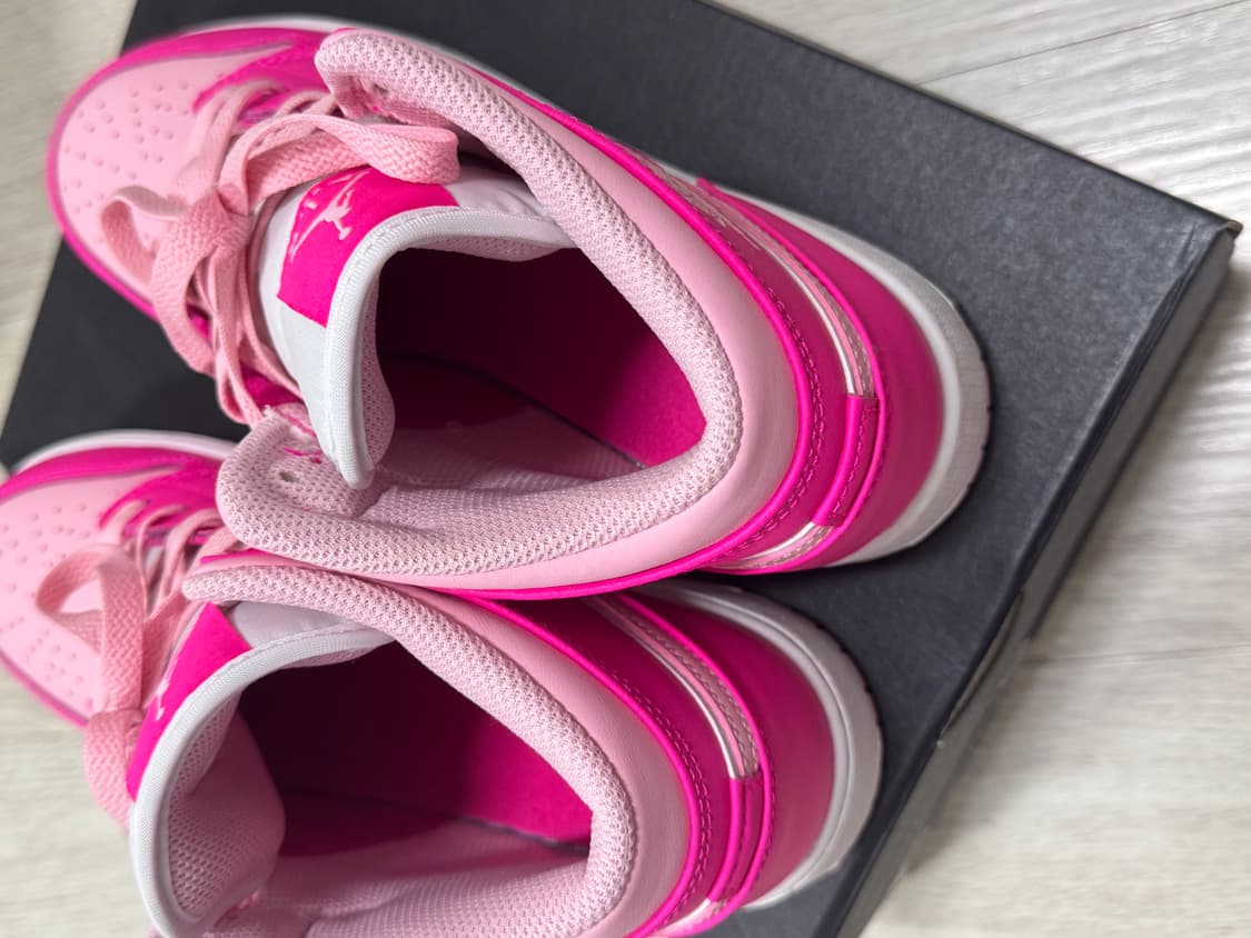 조던1 로우 핑크 240 상품이미지3